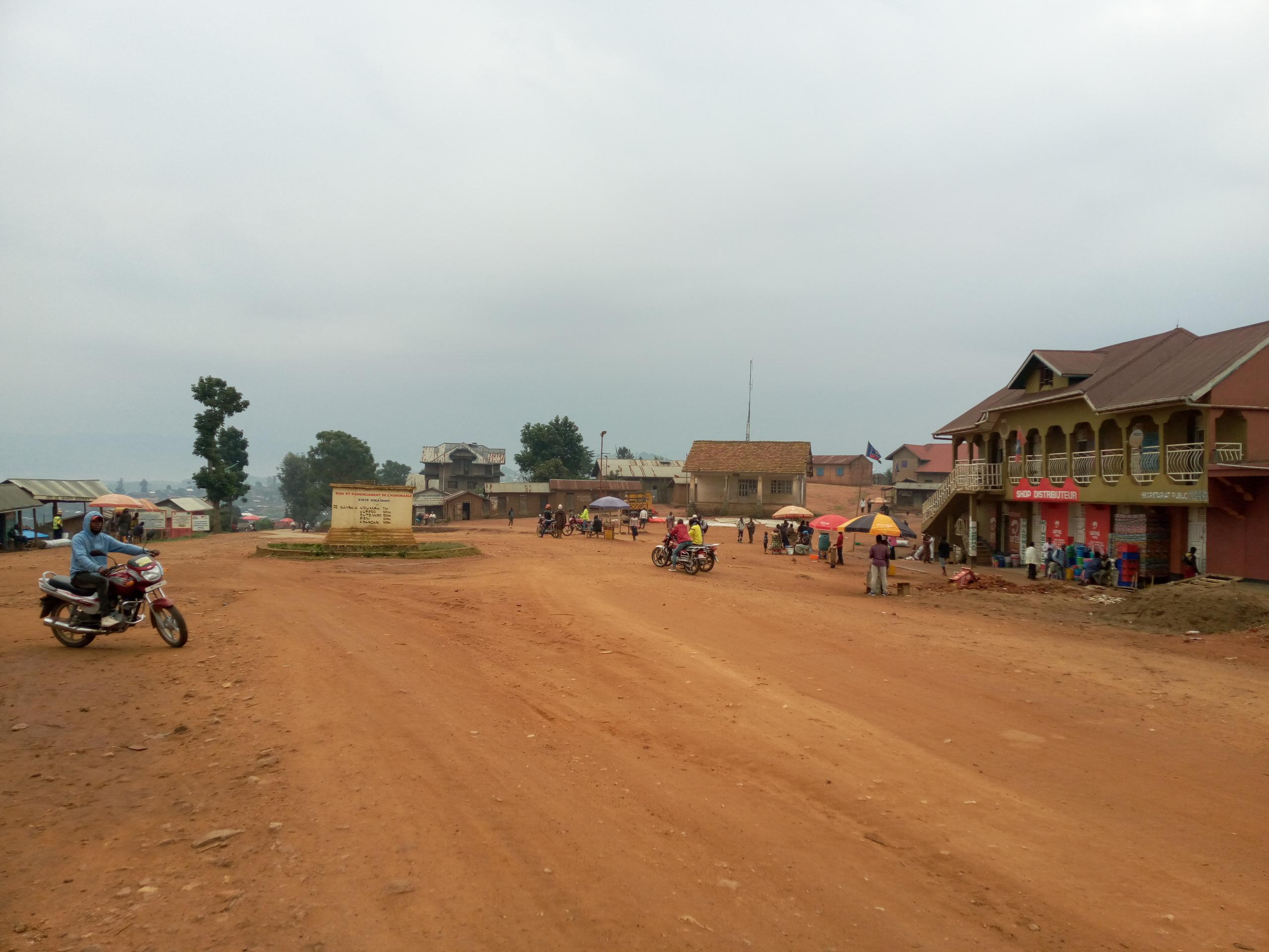 Vue du centre commercial de Kayna, dans le territoire de Lubero au Nord-Kivu.